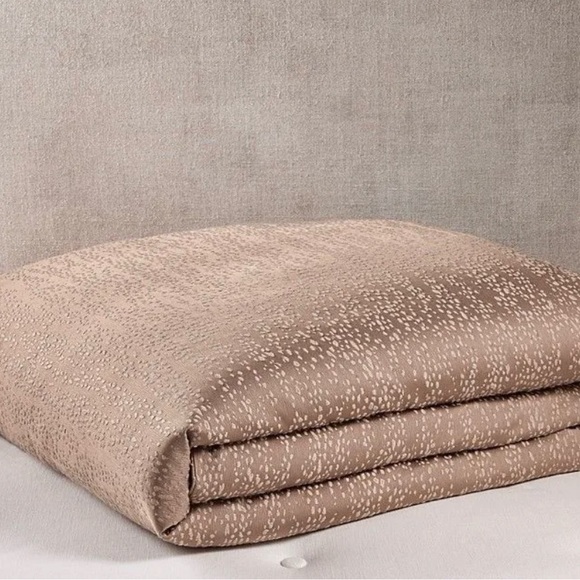Hudson Park Collection Other - Hudson Park Collection Bloomingdale Duvet Cover